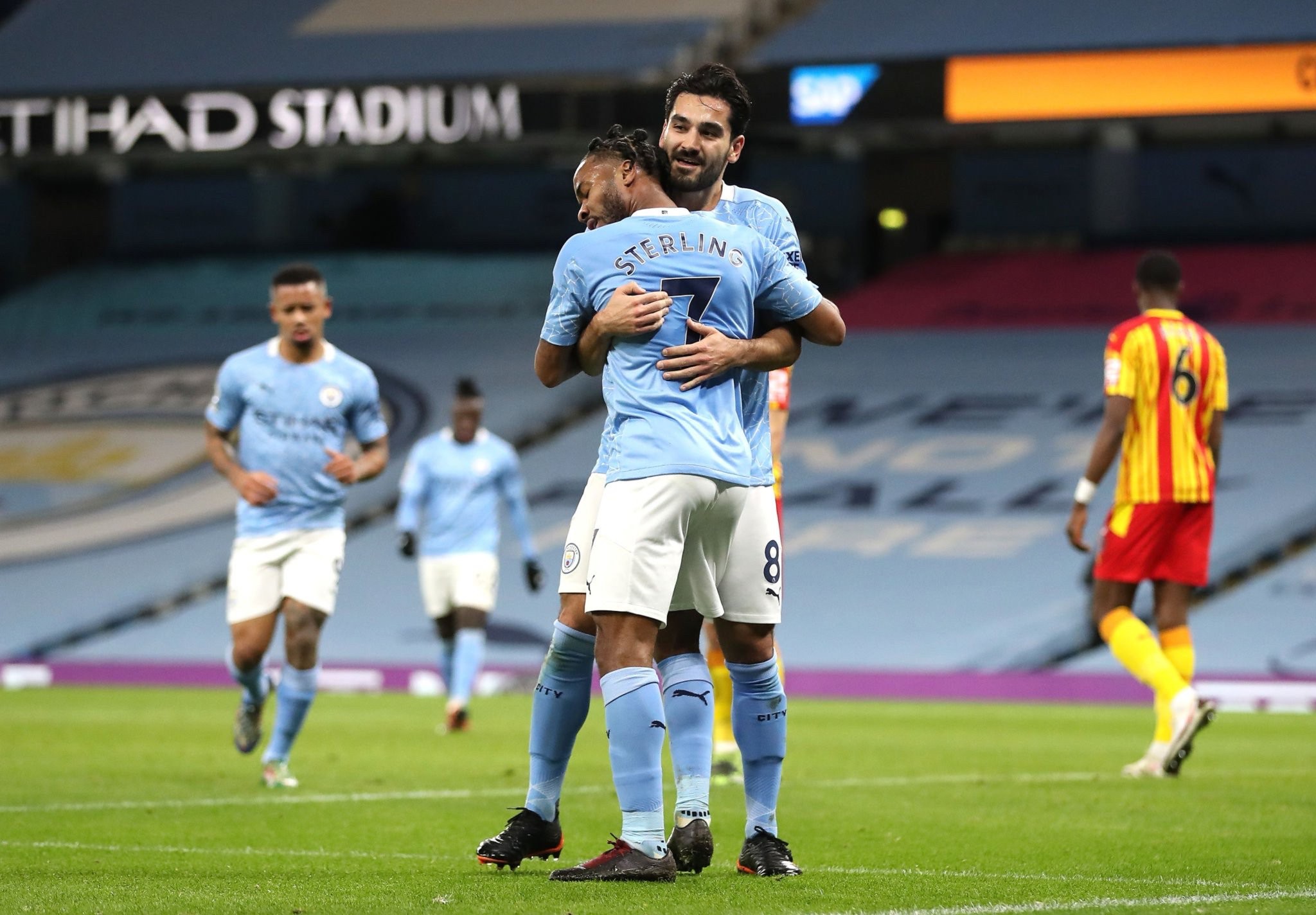 姐妹对决最 姐妹对决最